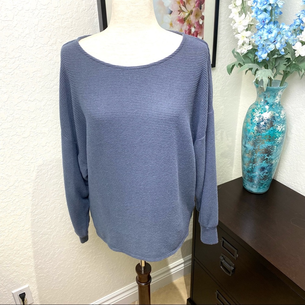 Lucky brand pull over cozy top